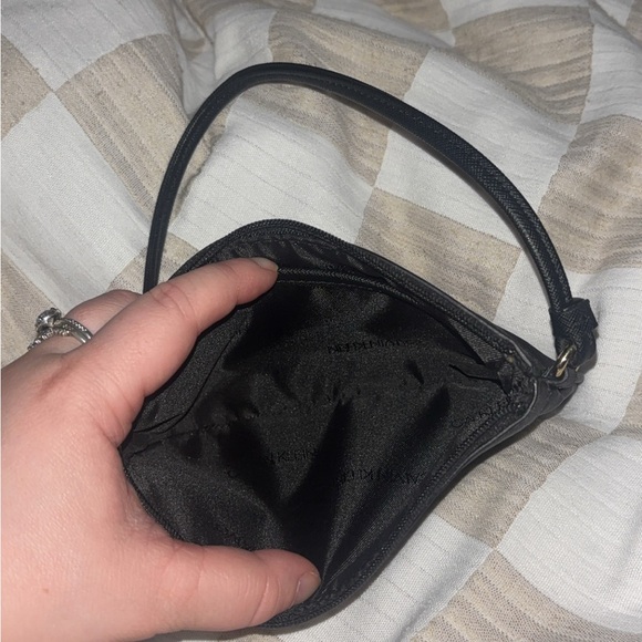 Calvin Klein Black and Gold Shoulder Bag - Picture 3 of 3